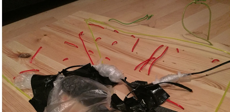 el_wire_holiday_sign_04.jpeg el_wire_holiday_sign_04.jpeg